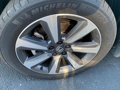 2025 Honda Pilot Touring 2WD