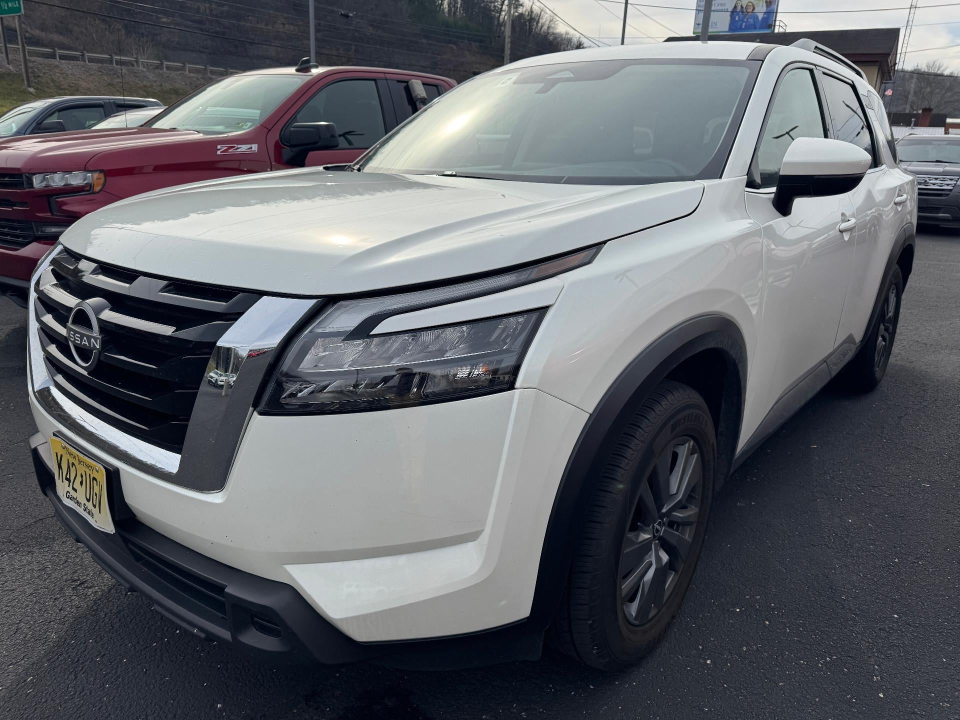 2024 Nissan Pathfinder SV 2WD