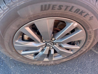 2024 Nissan Pathfinder SV 2WD