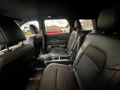 2025 Nissan Pathfinder Rock Creek 4WD