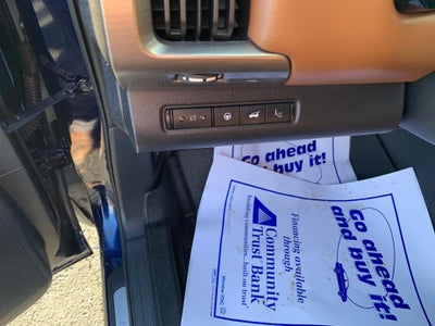 2023 Nissan Pathfinder Platinum 4WD