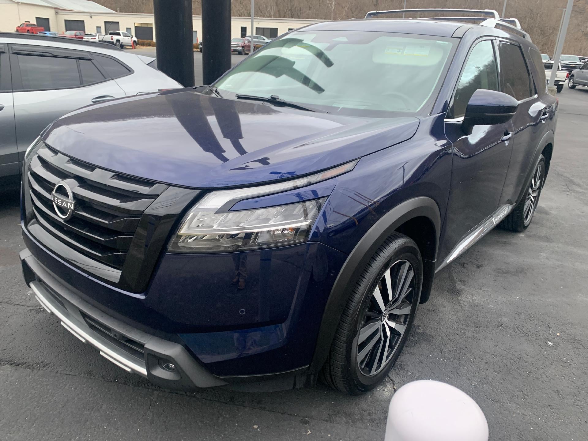 2023 Nissan Pathfinder Platinum 4WD