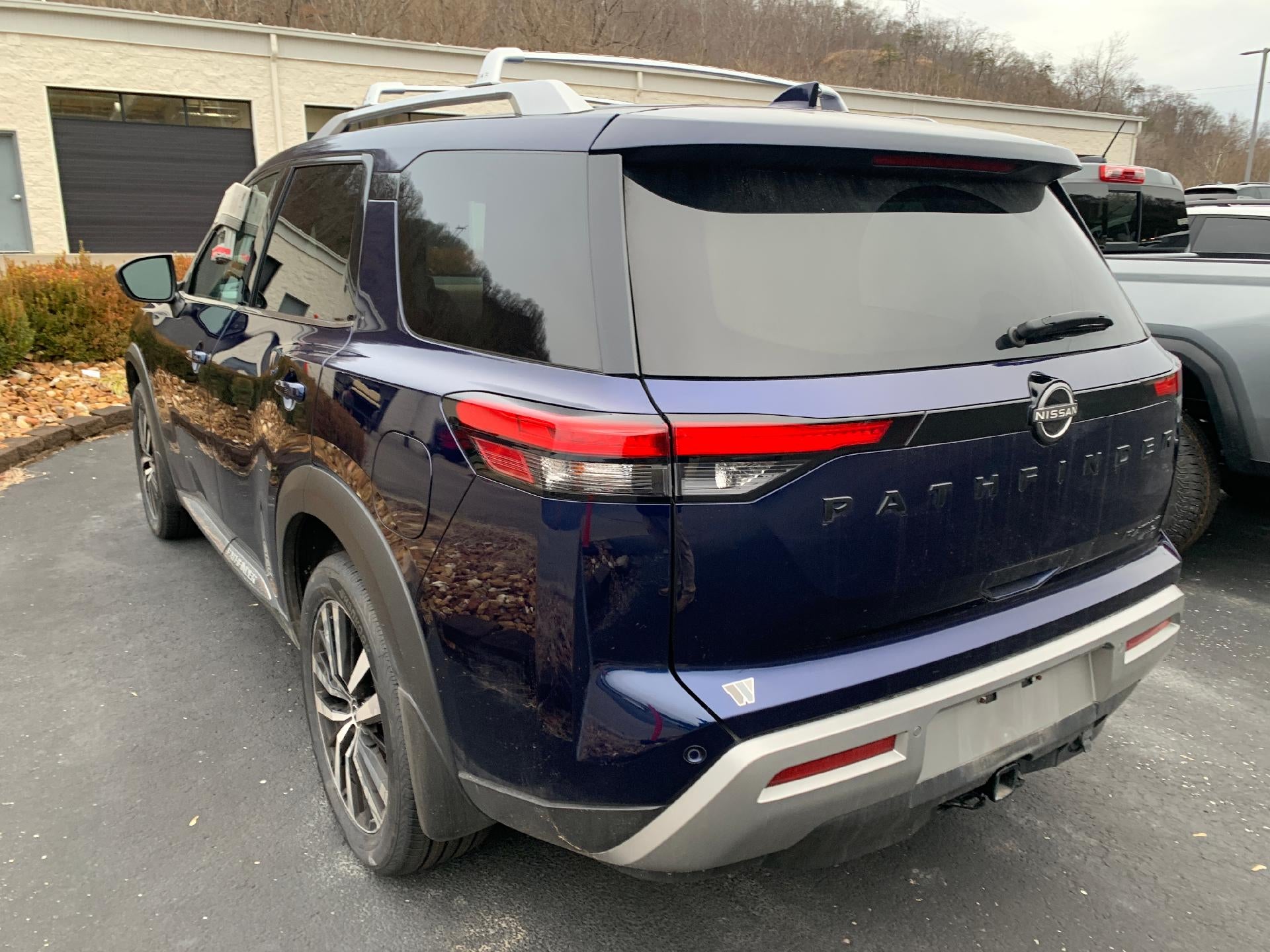 2023 Nissan Pathfinder Platinum 4WD