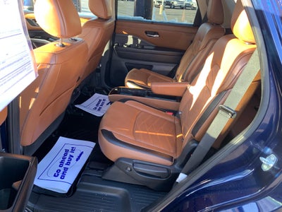 2023 Nissan Pathfinder Platinum 4WD