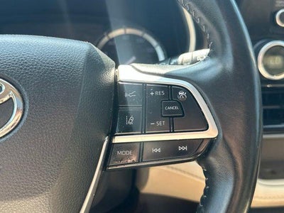 2022 Toyota Highlander XLE AWD (Natl)