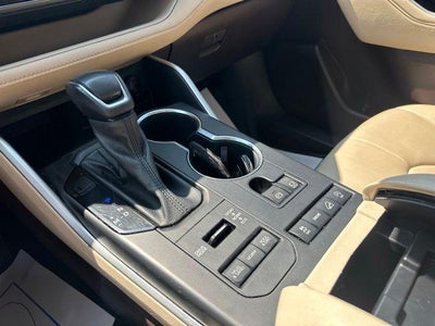 2022 Toyota Highlander XLE AWD (Natl)