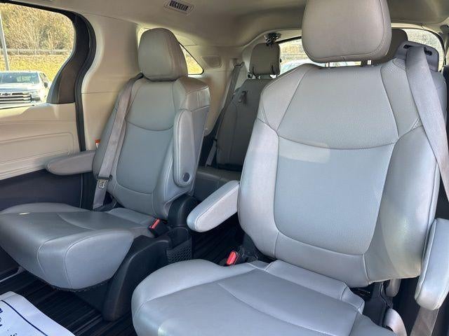 2022 Toyota Sienna XLE FWD 7-Passenger (Natl)