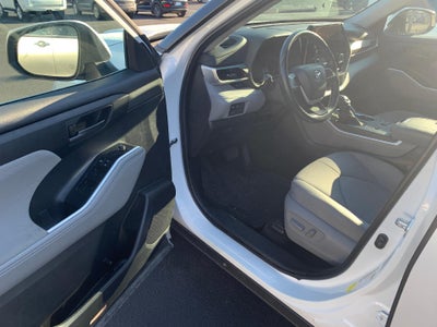 2023 Toyota Highlander L FWD (Natl)
