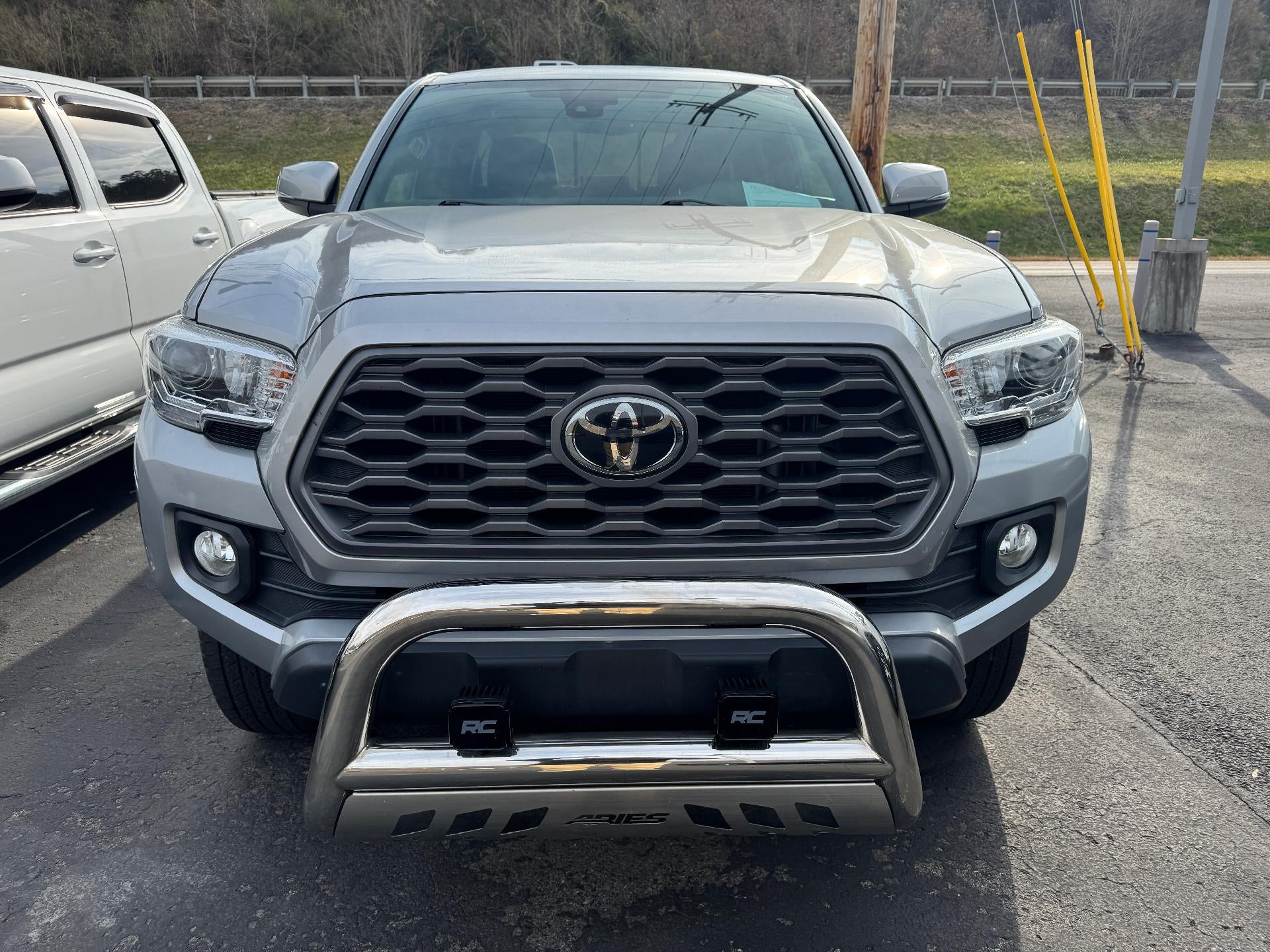 2021 Toyota Tacoma 4WD TRD Off-Road Double Cab 5' Bed V6 AT 4x4