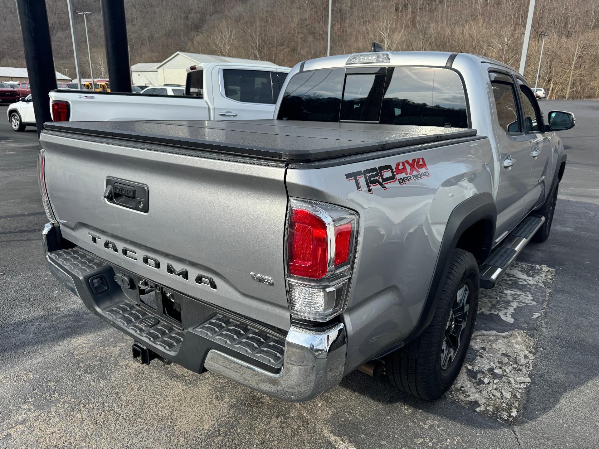 2021 Toyota Tacoma 4WD TRD Off-Road Double Cab 5' Bed V6 AT 4x4