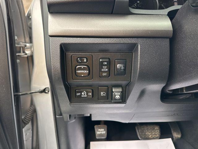 2021 Toyota Tundra 4WD 4WD SR5 CrewMax 5.5' Bed 5.7L (SE)