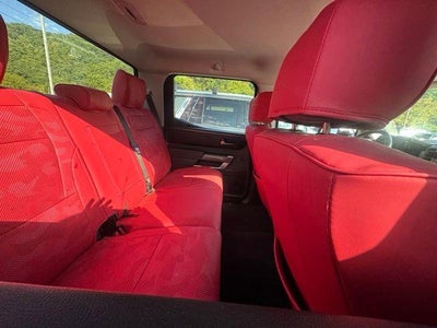 2024 Toyota Tundra 4WD 4WD SR5 CrewMax 5.5' Bed (SE)