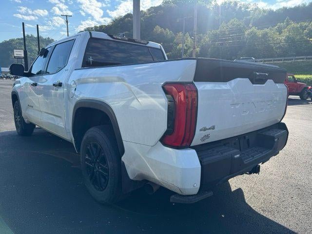 2024 Toyota Tundra 4WD 4WD SR5 CrewMax 5.5' Bed (SE)