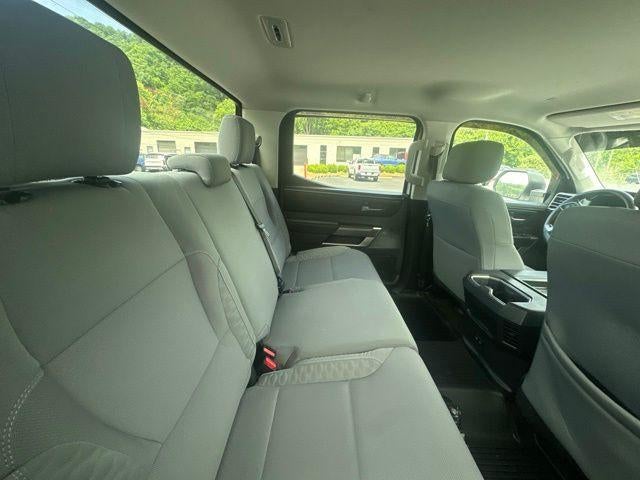 2024 Toyota Tundra 4WD 4WD SR5 CrewMax 5.5' Bed (SE)