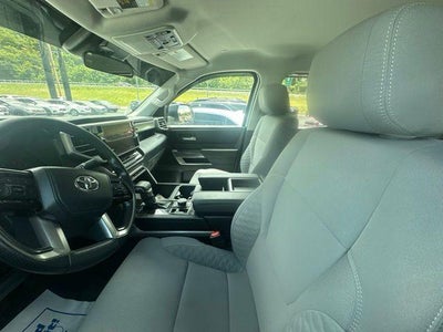 2024 Toyota Tundra 4WD 4WD SR5 CrewMax 5.5' Bed (SE)
