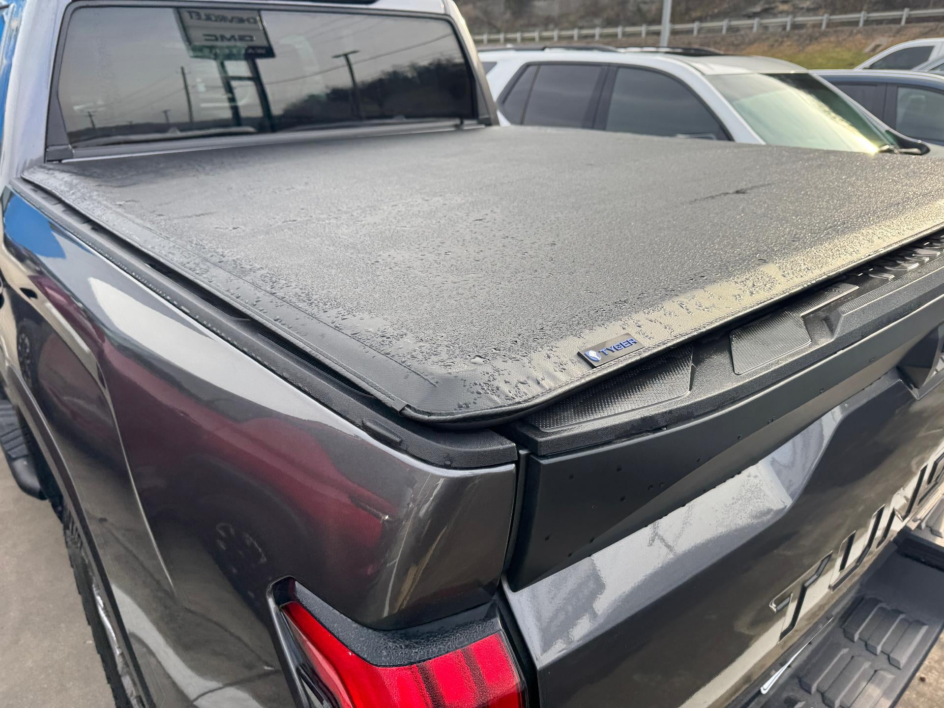 2024 Toyota Tundra 4WD 4WD SR5 CrewMax 5.5' Bed (SE)