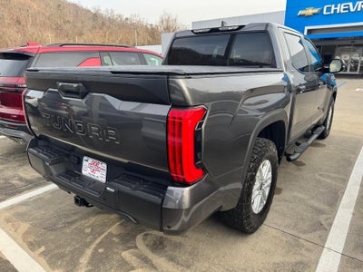 2024 Toyota Tundra 4WD 4WD SR5 CrewMax 5.5' Bed (SE)