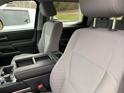 2024 Toyota Tundra 4WD 4WD SR5 CrewMax 5.5' Bed (SE)