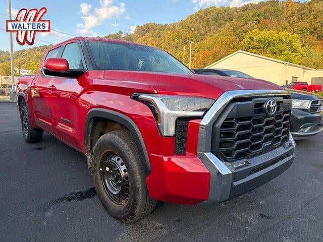 2024 Toyota Tundra 4WD 4WD SR5 CrewMax 5.5' Bed (SE)