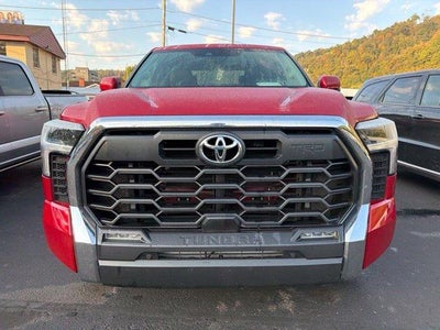 2024 Toyota Tundra 4WD 4WD SR5 CrewMax 5.5' Bed (SE)