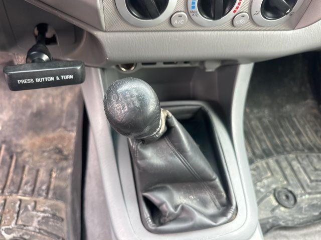 2011 Toyota Tacoma 4WD Double Cab Short Bed V6 Manual (Natl)