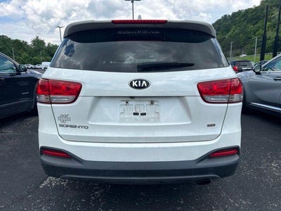 2016 Kia Sorento FWD 4dr 2.4L LX