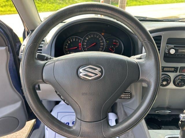 2003 Suzuki Grand Vitara Base