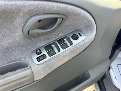 2003 Suzuki Grand Vitara Base