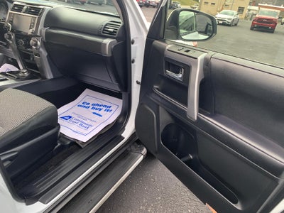 2024 Toyota 4Runner SR5 4WD (GS)