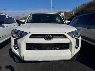 2024 Toyota 4Runner SR5 4WD (GS)