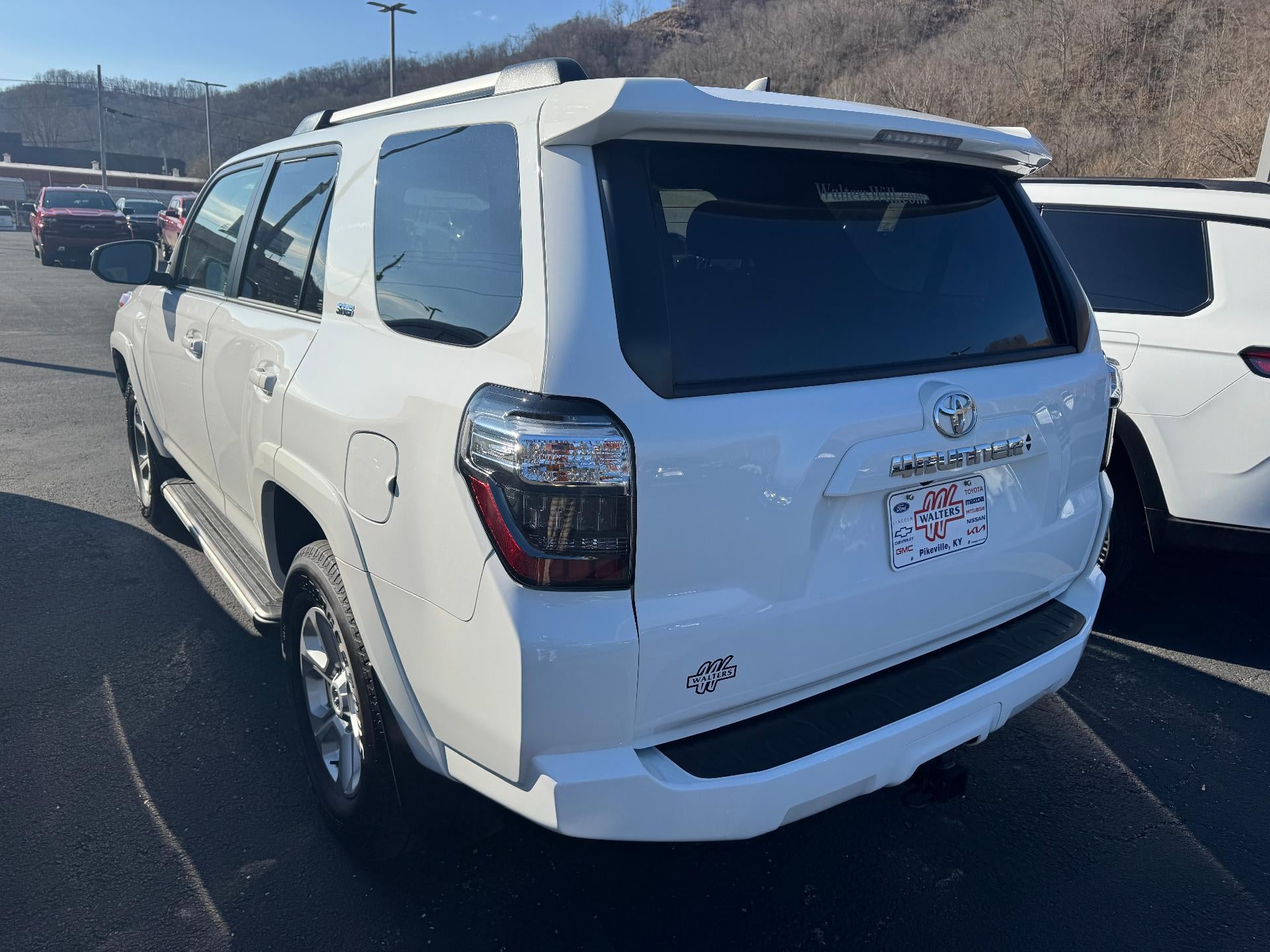 2024 Toyota 4Runner SR5 4WD (GS)