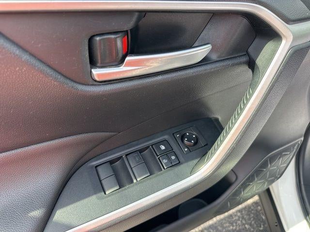 2020 Toyota RAV4 XLE AWD (Natl)