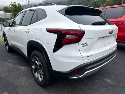 2025 Chevrolet Trax FWD 4dr LT