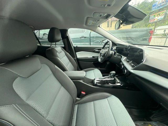 2025 Chevrolet Trax FWD 4dr LT