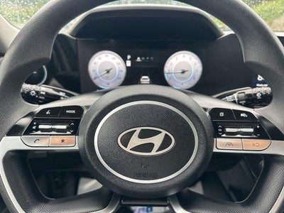 2024 Hyundai Elantra SEL IVT