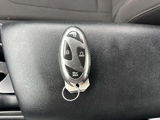 2024 Hyundai Elantra SEL IVT