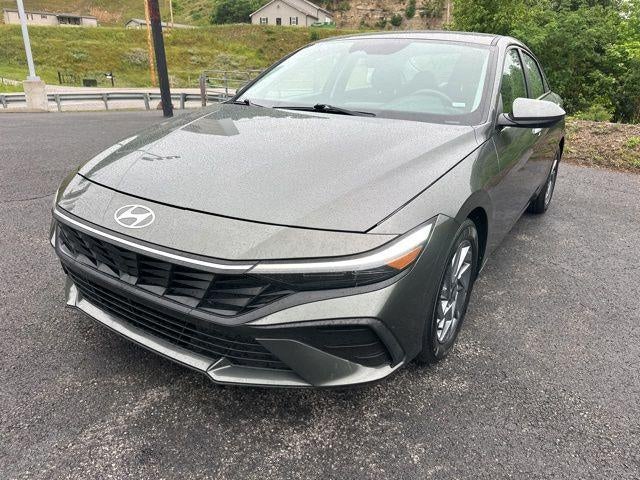 2024 Hyundai Elantra SEL IVT