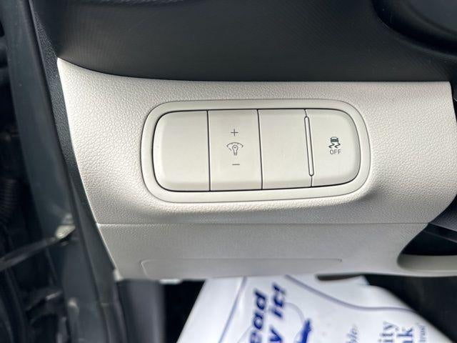 2025 Hyundai Venue SEL IVT