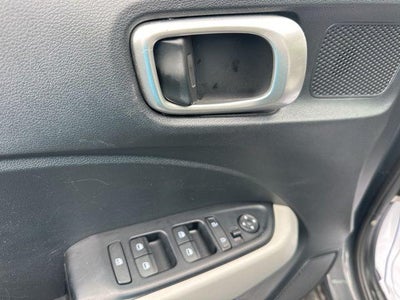2025 Hyundai Venue SEL IVT