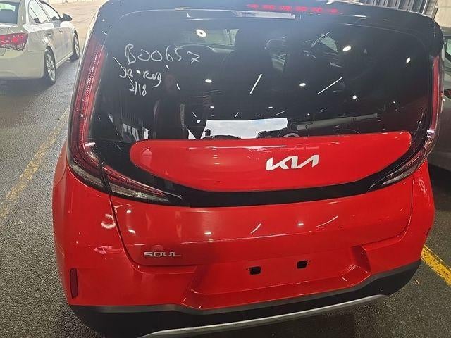 2024 Kia Soul LX IVT