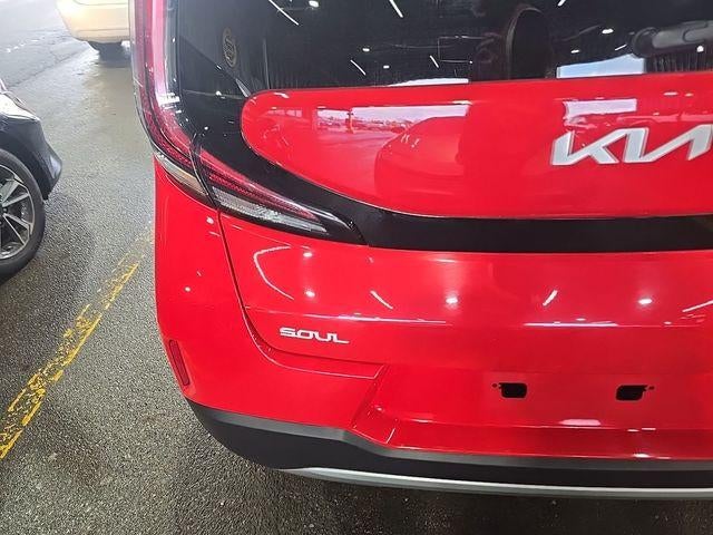 2024 Kia Soul LX IVT