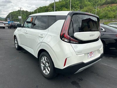 2024 Kia Soul LX IVT