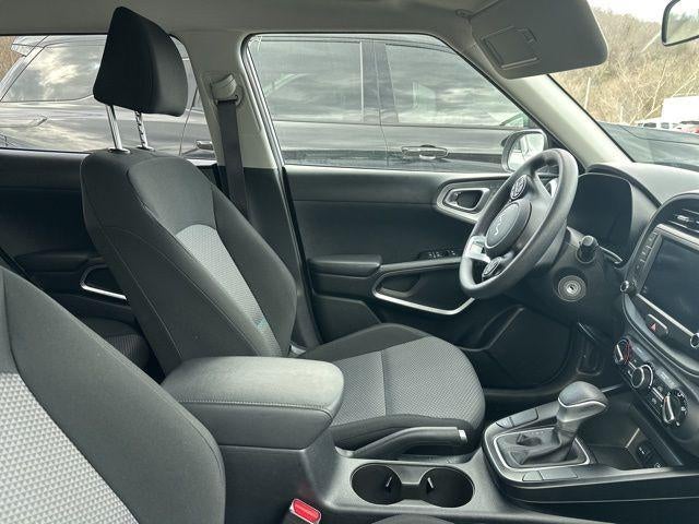 2025 Kia Soul LX FWD