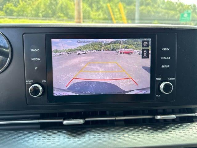 2022 Kia Carnival LXS FWD