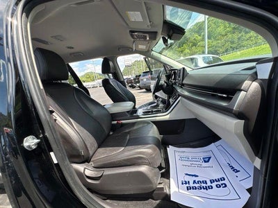 2022 Kia Carnival LXS FWD
