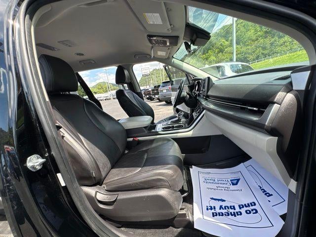 2022 Kia Carnival LXS FWD