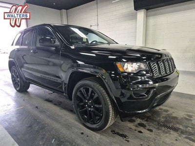 2017 Jeep Grand Cherokee Altitude 4x4 *Ltd Avail*