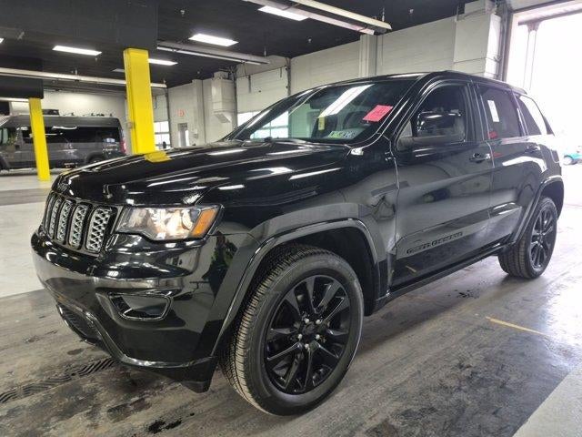 2017 Jeep Grand Cherokee Altitude 4x4 *Ltd Avail*