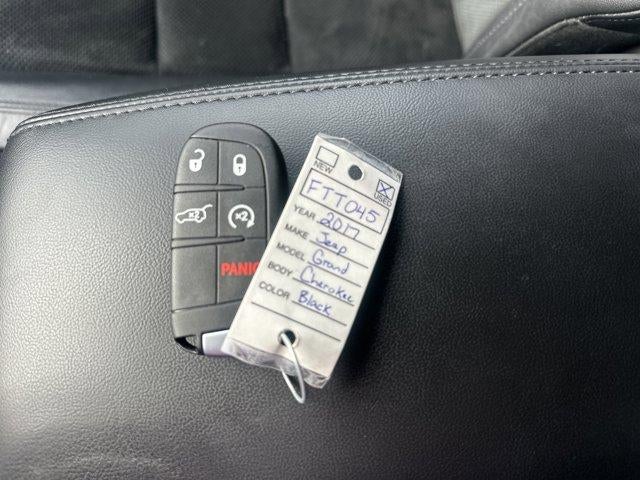 2017 Jeep Grand Cherokee Laredo 4x4