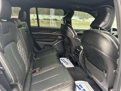 2022 Jeep Grand Cherokee Summit 4x4